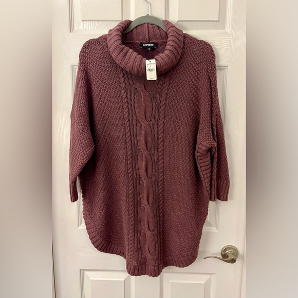 Burgangy Collared Sweater - Picture 2 of 4